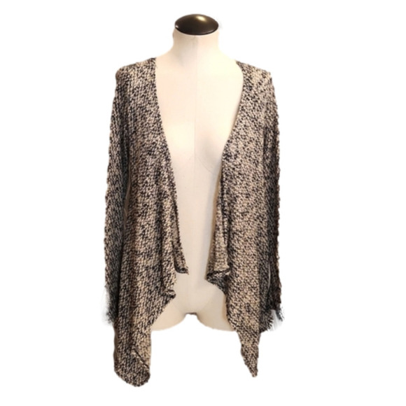 NWT Juniors Free Kisses Cream & Black Lightweight Cardigan Size Medium. - Picture 1 of 12